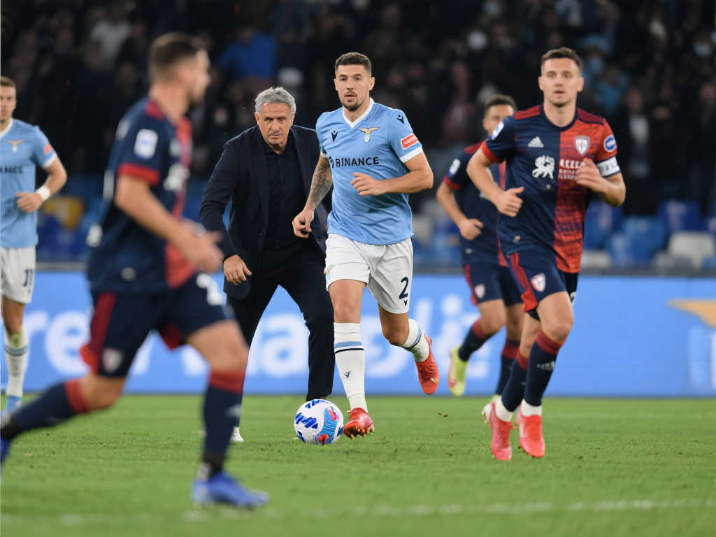 阿尔瓦雷斯 阿尔瓦雷斯